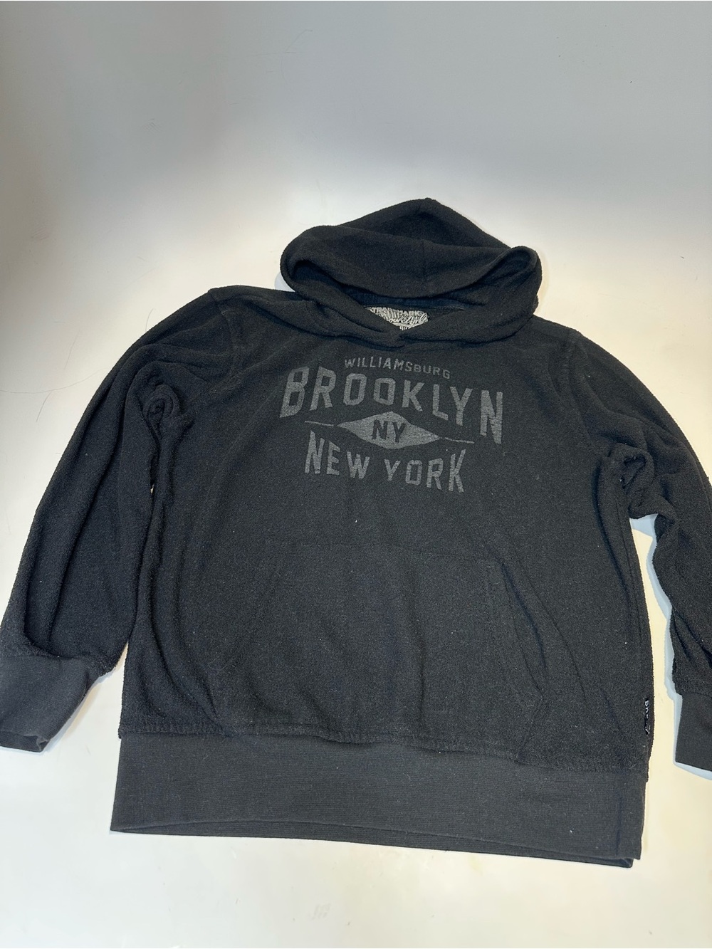 Brooklyn Cloth Black 'Brooklyn New York' Graphic Hooded Sweatshirt
